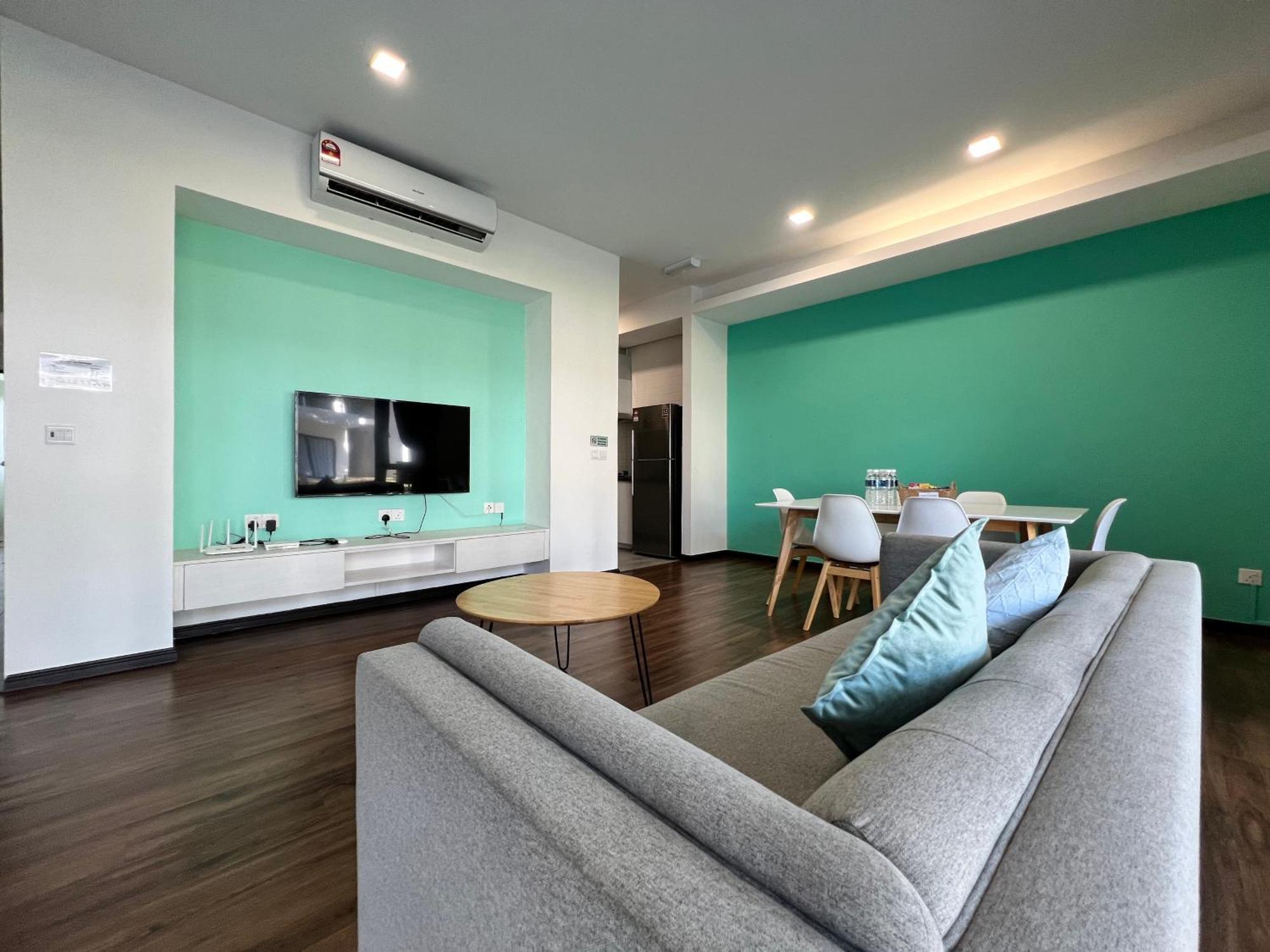Roxy Townhouse Deluxe 7 ,8 ,9, 10 ,11 ,12 *