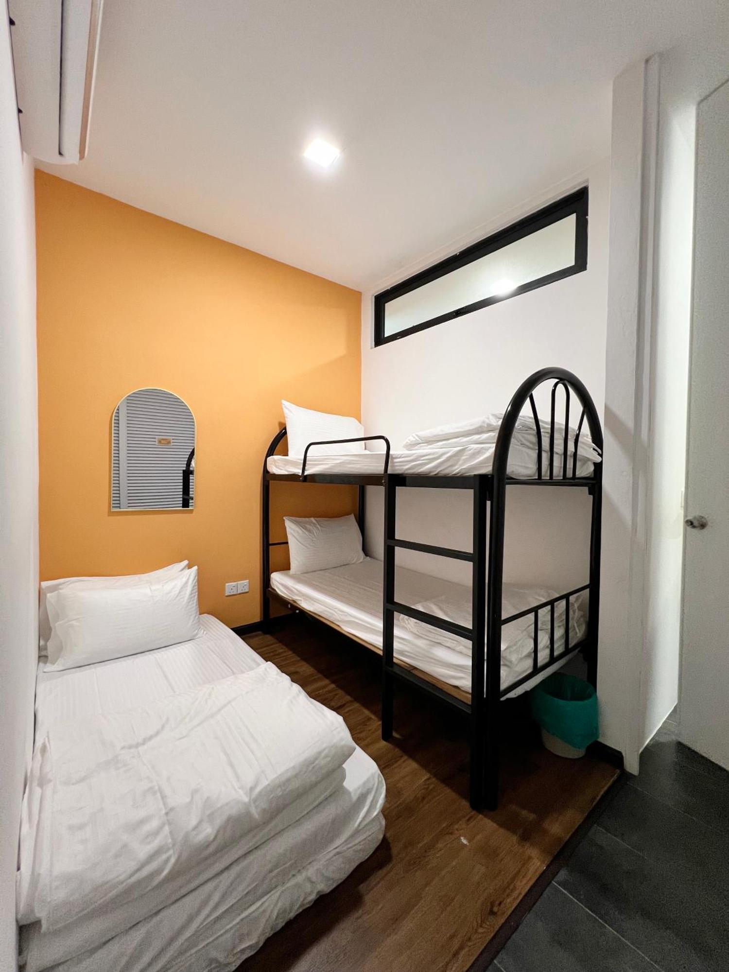 Roxy Townhouse Deluxe 7 ,8 ,9, 10 ,11 ,12