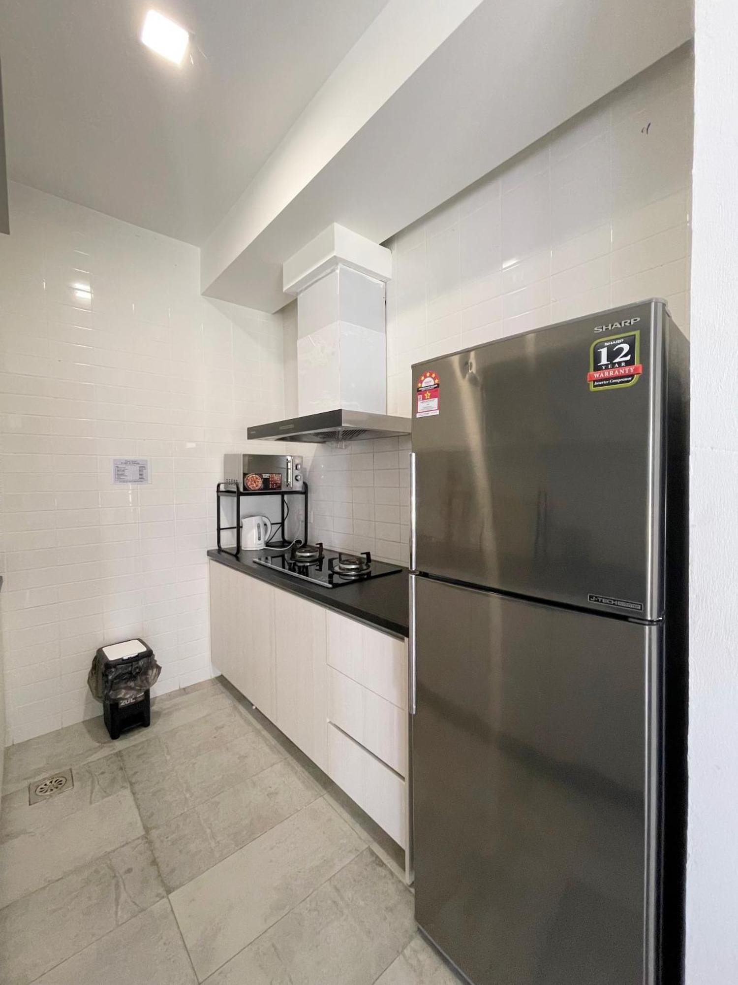 Roxy Townhouse Deluxe 7 ,8 ,9, 10 ,11 ,12 * Sematan