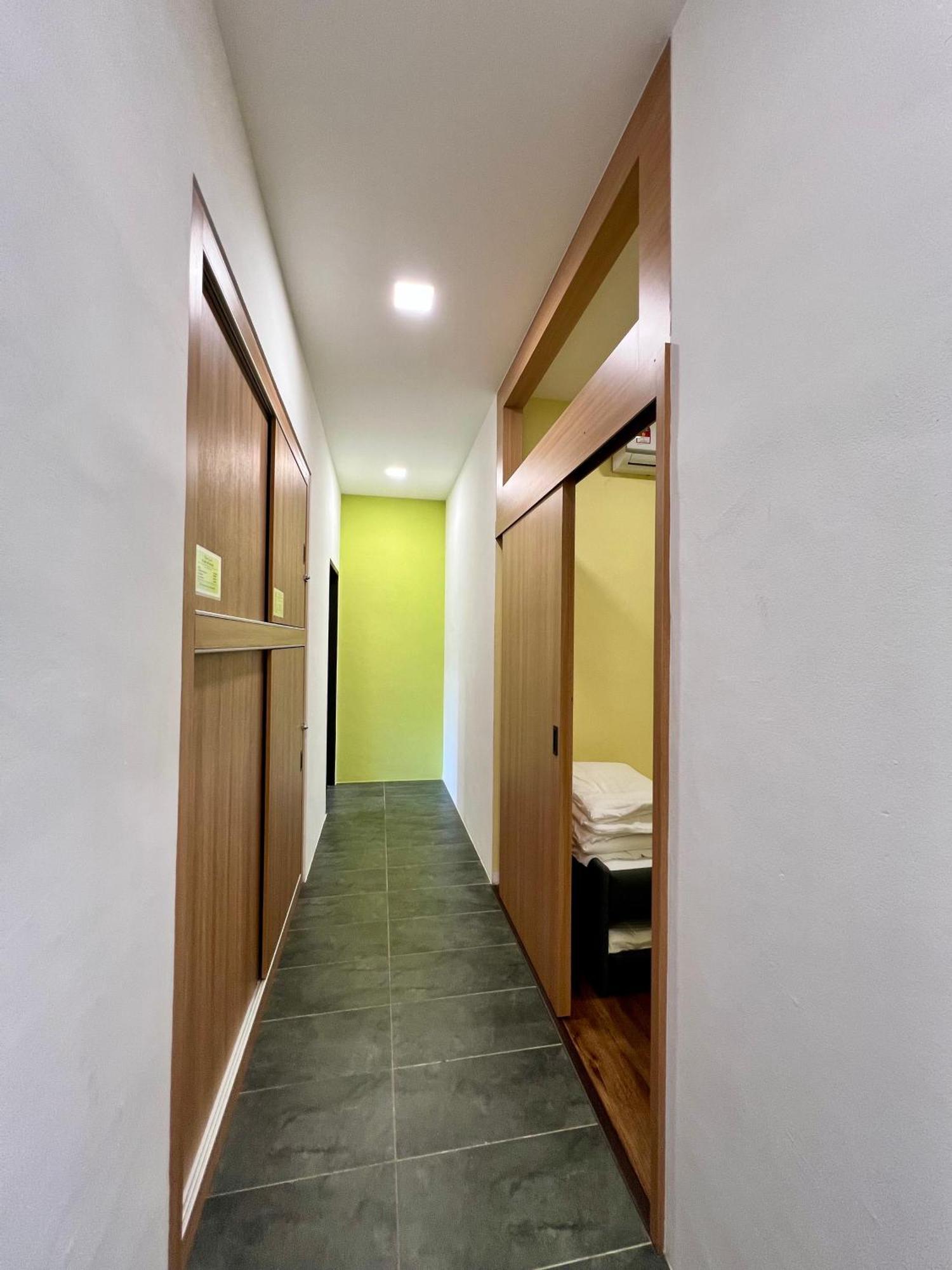 Roxy Townhouse Deluxe 7 ,8 ,9, 10 ,11 ,12 *